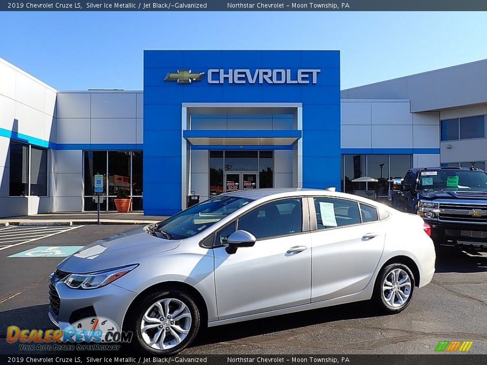 2019 Chevrolet Cruze LS Silver Ice Metallic / Jet Black/­Galvanized Photo #1