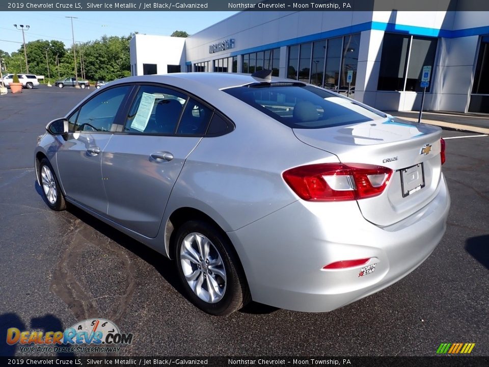 2019 Chevrolet Cruze LS Silver Ice Metallic / Jet Black/­Galvanized Photo #4