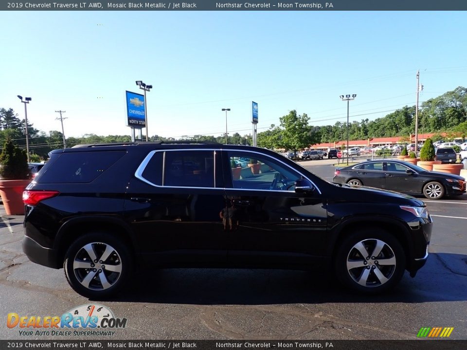 2019 Chevrolet Traverse LT AWD Mosaic Black Metallic / Jet Black Photo #10
