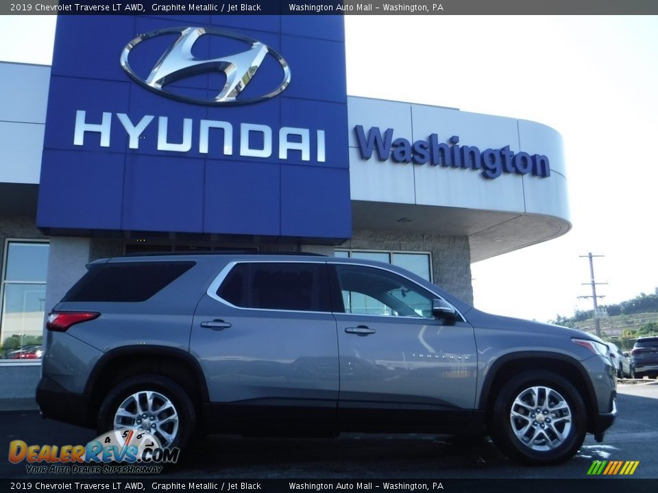 2019 Chevrolet Traverse LT AWD Graphite Metallic / Jet Black Photo #2