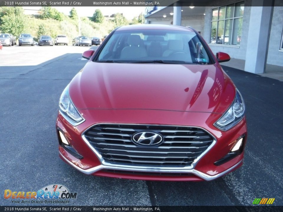 2018 Hyundai Sonata SE Scarlet Red / Gray Photo #4