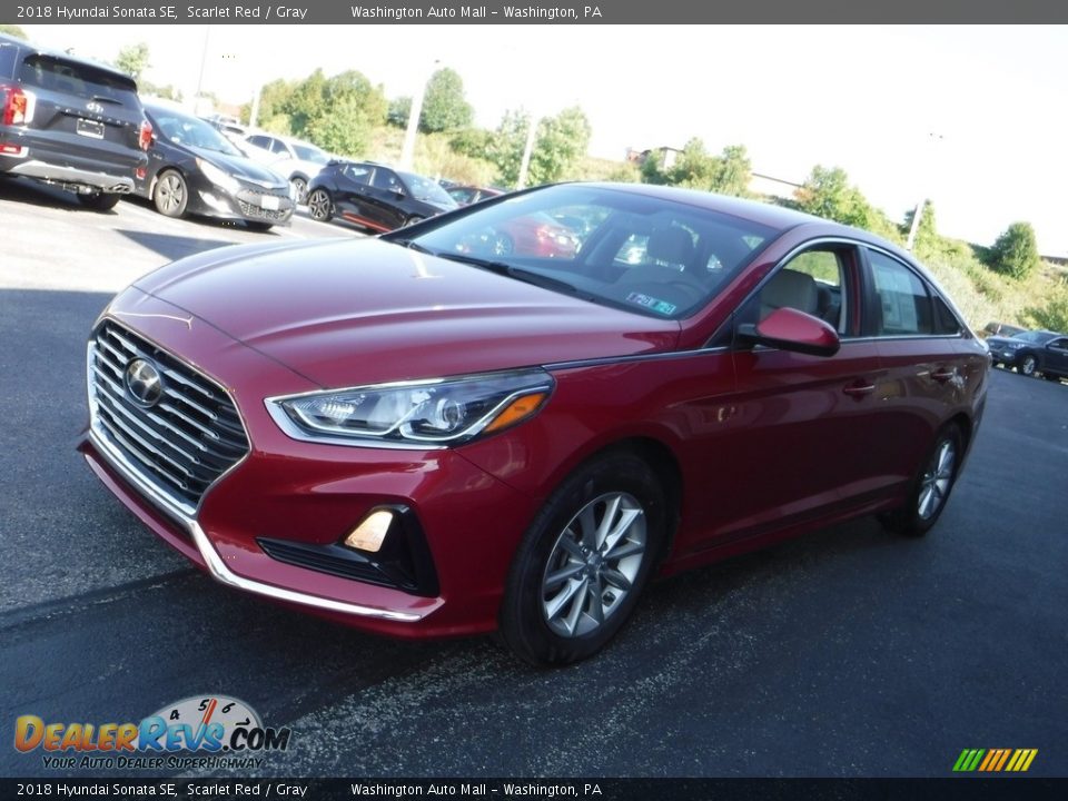 2018 Hyundai Sonata SE Scarlet Red / Gray Photo #5