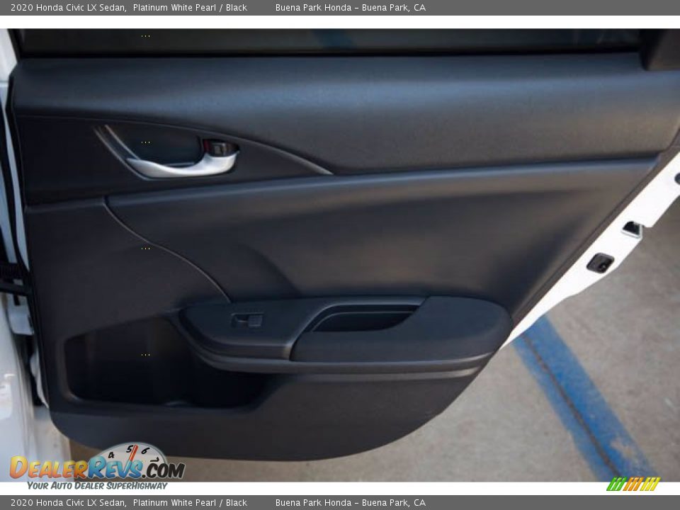 2020 Honda Civic LX Sedan Platinum White Pearl / Black Photo #32