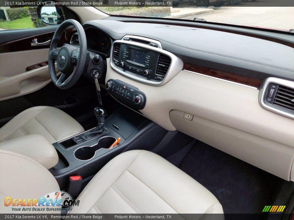 Dashboard of 2017 Kia Sorento LX V6 Photo #29