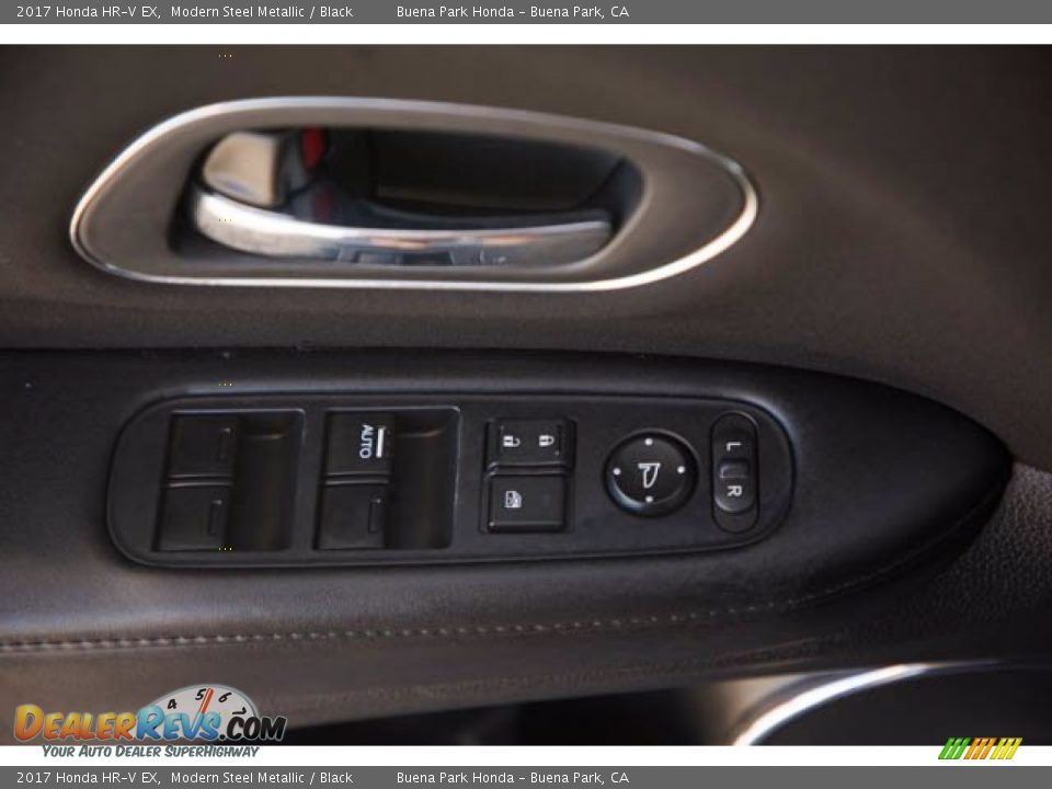 Door Panel of 2017 Honda HR-V EX Photo #29