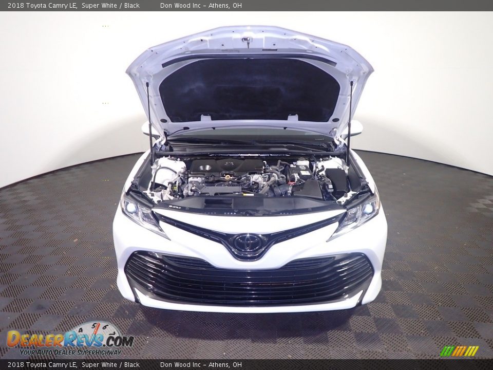 2018 Toyota Camry LE Super White / Black Photo #6