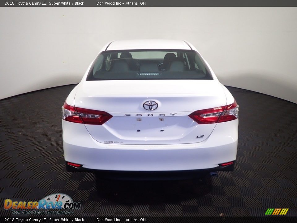 2018 Toyota Camry LE Super White / Black Photo #13