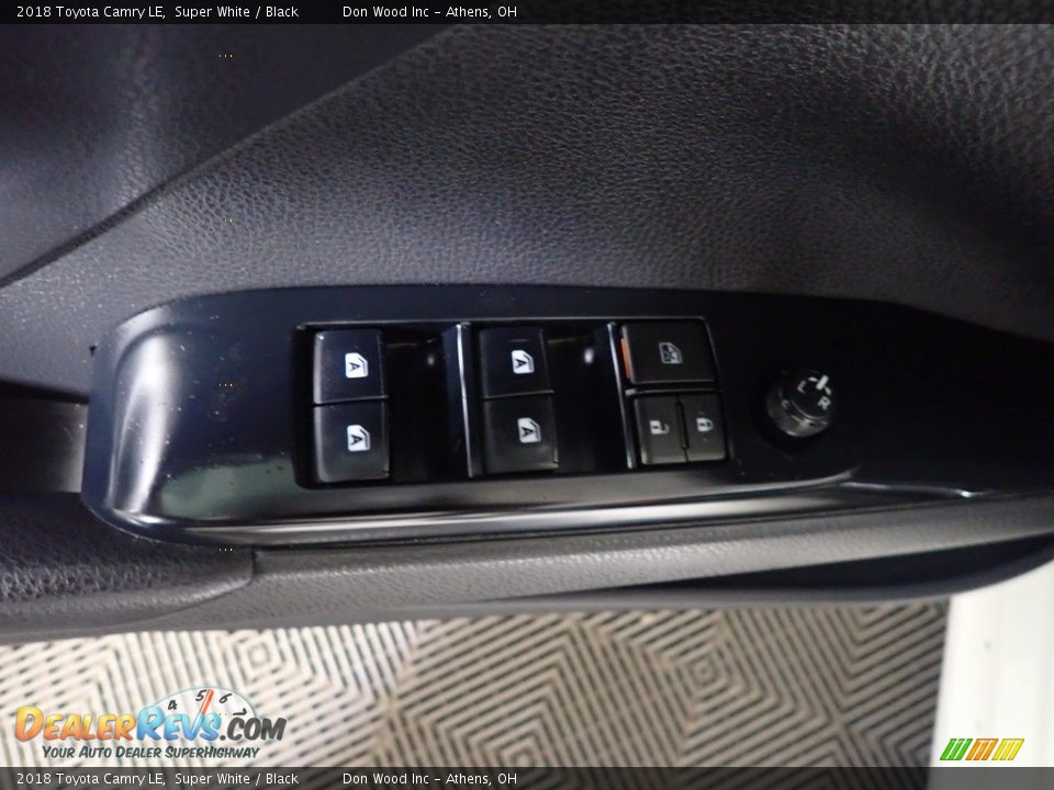 2018 Toyota Camry LE Super White / Black Photo #21