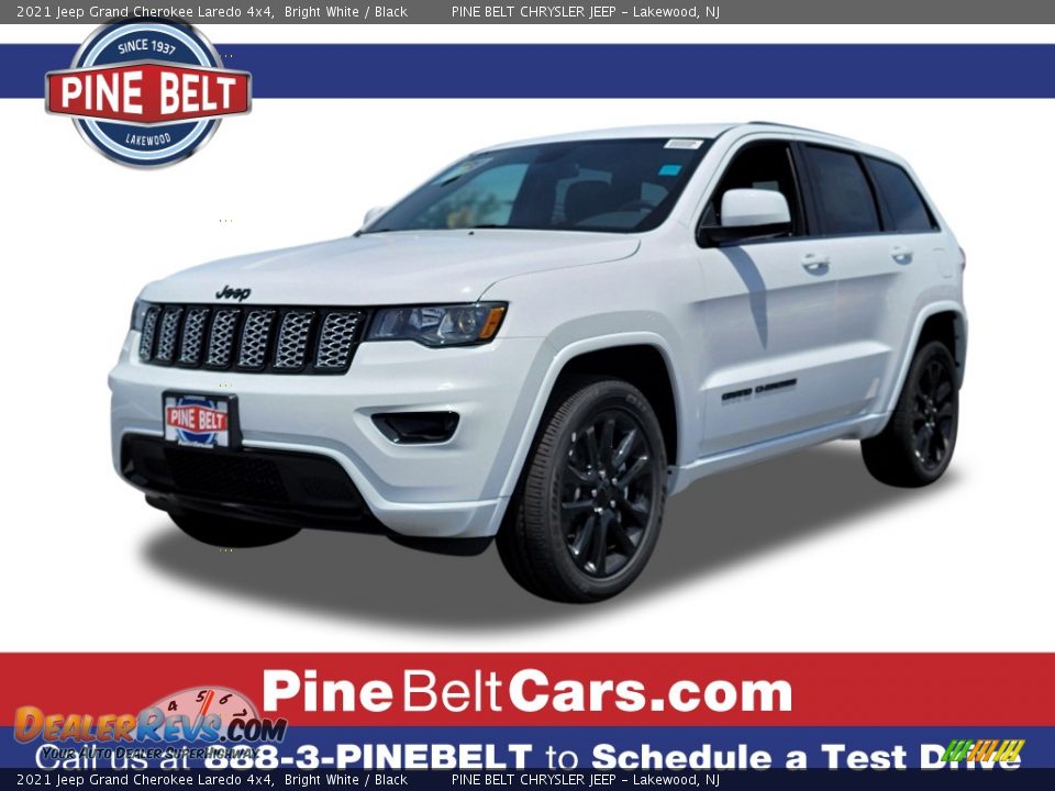 2021 Jeep Grand Cherokee Laredo 4x4 Bright White / Black Photo #1