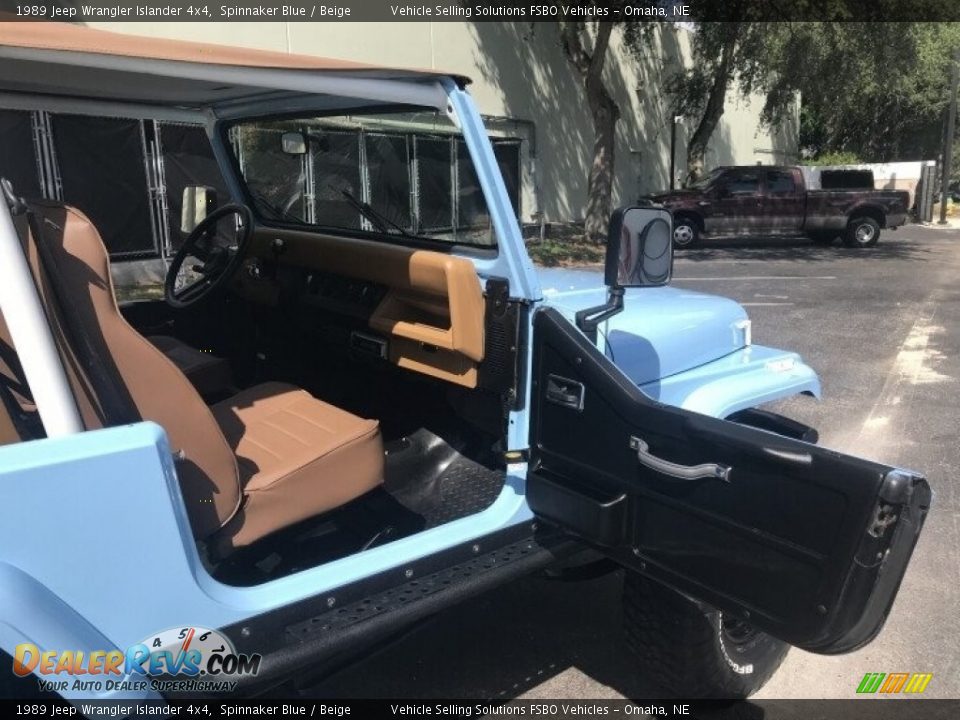 1989 Jeep Wrangler Islander 4x4 Spinnaker Blue / Beige Photo #6