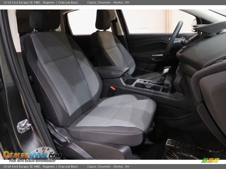 2018 Ford Escape SE 4WD Magnetic / Charcoal Black Photo #14