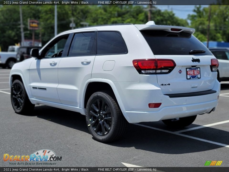 2021 Jeep Grand Cherokee Laredo 4x4 Bright White / Black Photo #6