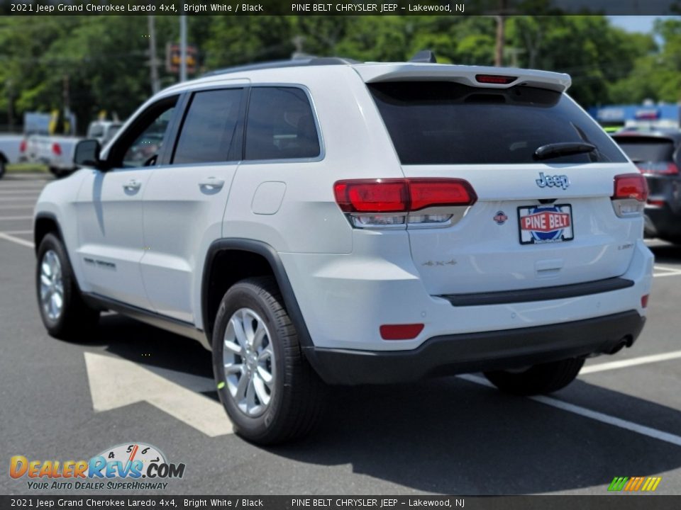 2021 Jeep Grand Cherokee Laredo 4x4 Bright White / Black Photo #6