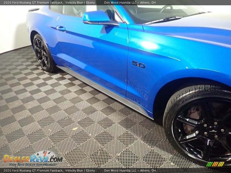 2020 Ford Mustang GT Premium Fastback Velocity Blue / Ebony Photo #4