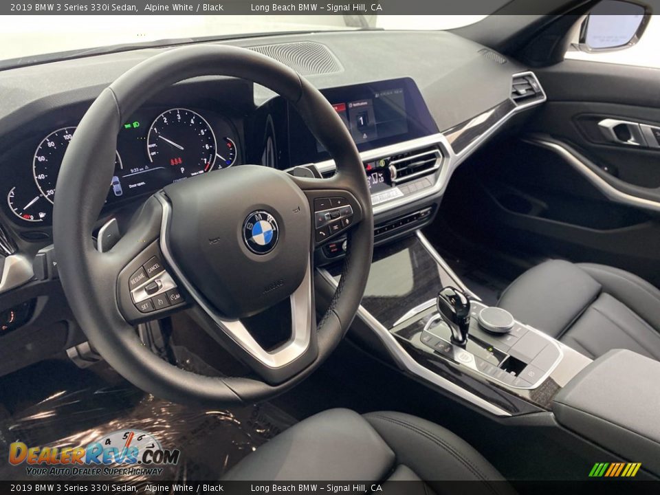 2019 BMW 3 Series 330i Sedan Alpine White / Black Photo #16