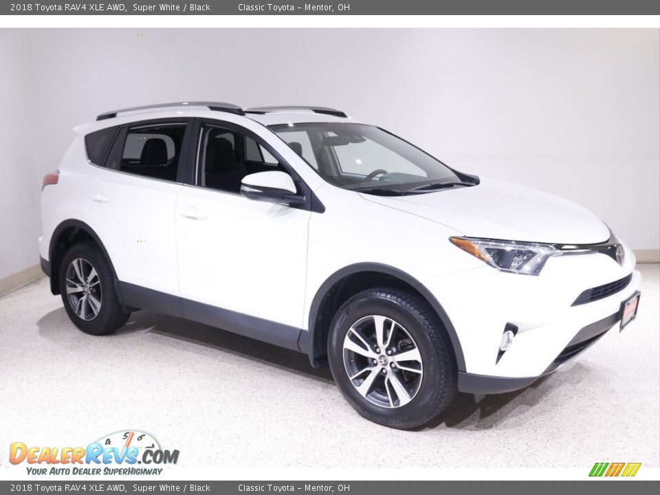2018 Toyota RAV4 XLE AWD Super White / Black Photo #1