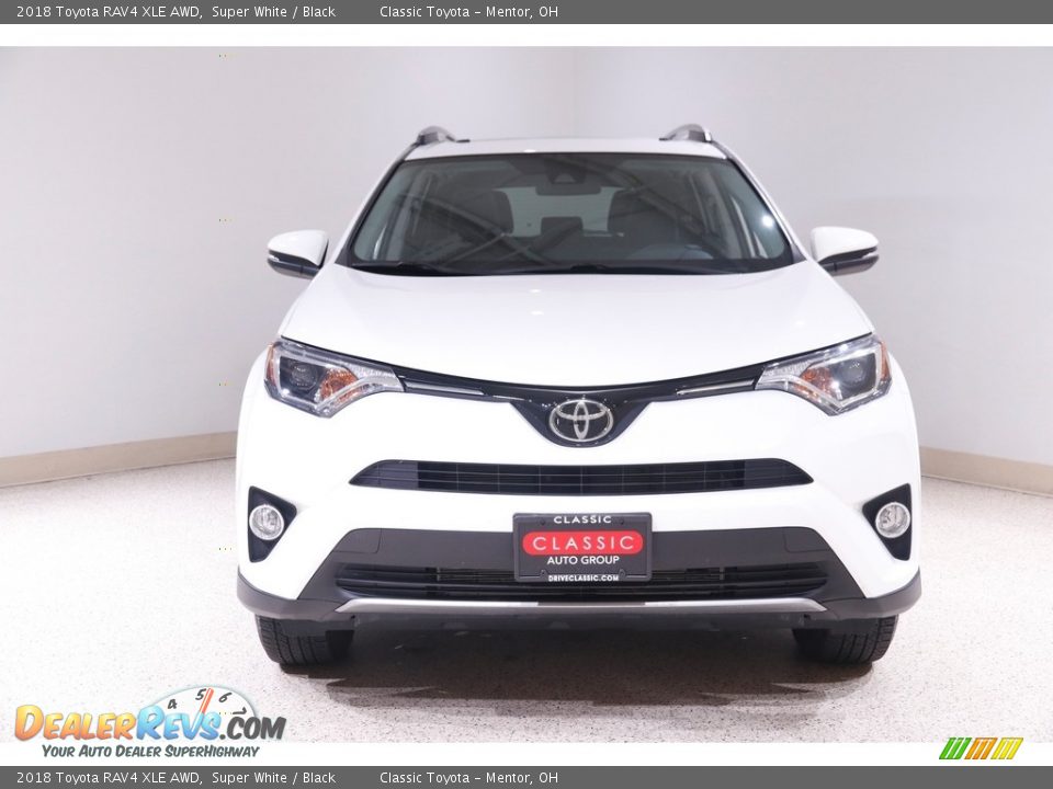 2018 Toyota RAV4 XLE AWD Super White / Black Photo #2