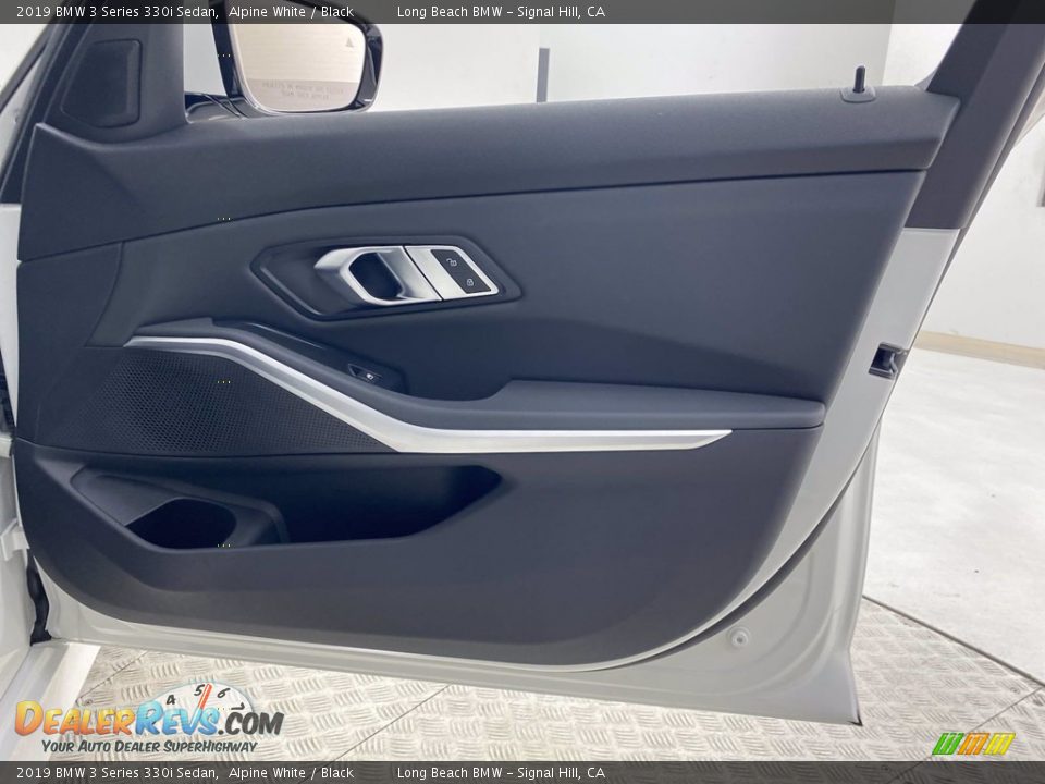 2019 BMW 3 Series 330i Sedan Alpine White / Black Photo #31