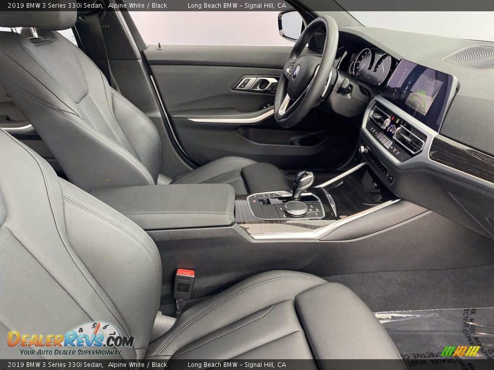 2019 BMW 3 Series 330i Sedan Alpine White / Black Photo #32