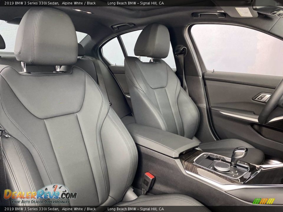 2019 BMW 3 Series 330i Sedan Alpine White / Black Photo #33