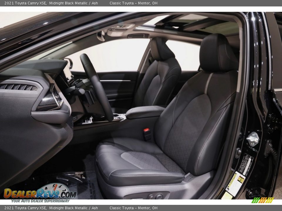 2021 Toyota Camry XSE Midnight Black Metallic / Ash Photo #5