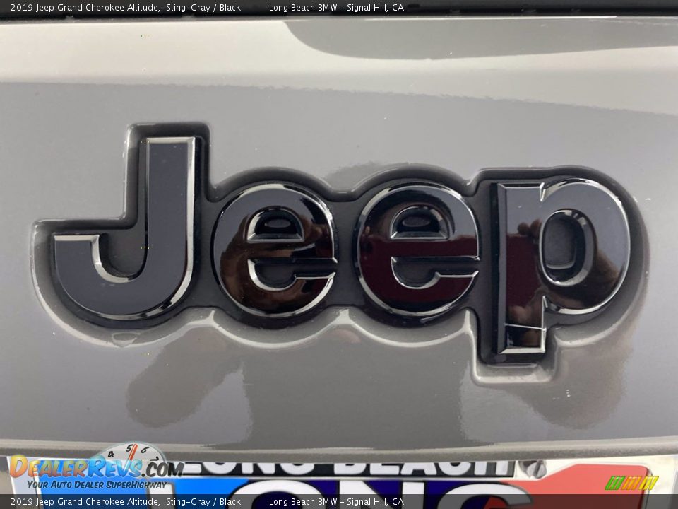 2019 Jeep Grand Cherokee Altitude Sting-Gray / Black Photo #10