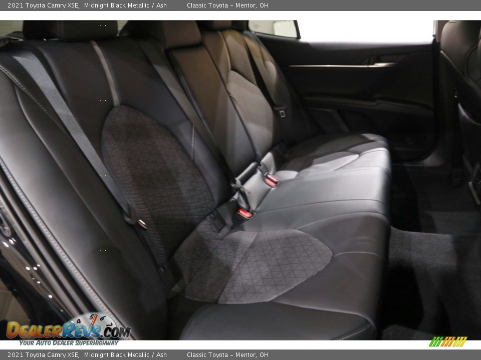 2021 Toyota Camry XSE Midnight Black Metallic / Ash Photo #17