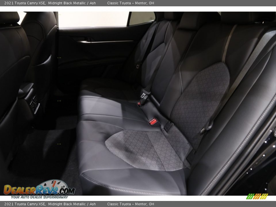 2021 Toyota Camry XSE Midnight Black Metallic / Ash Photo #18