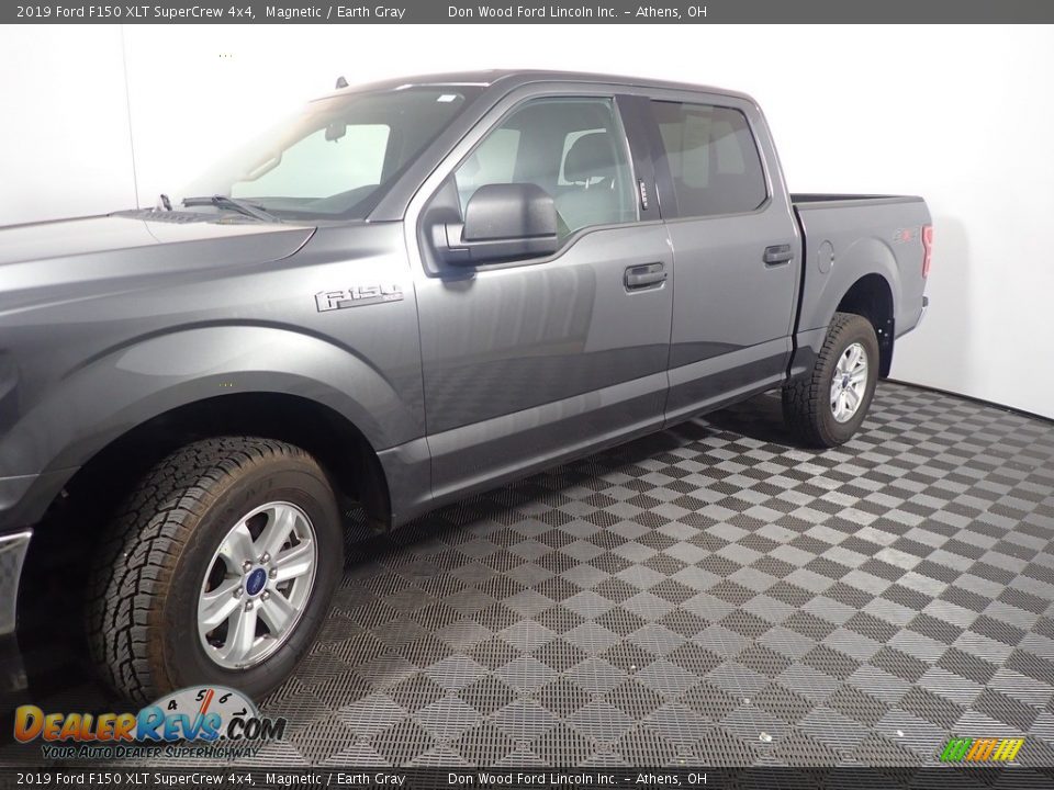 2019 Ford F150 XLT SuperCrew 4x4 Magnetic / Earth Gray Photo #10