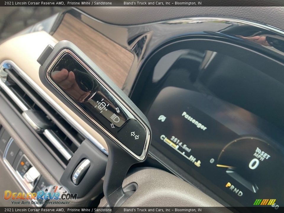 Controls of 2021 Lincoln Corsair Reserve AWD Photo #22