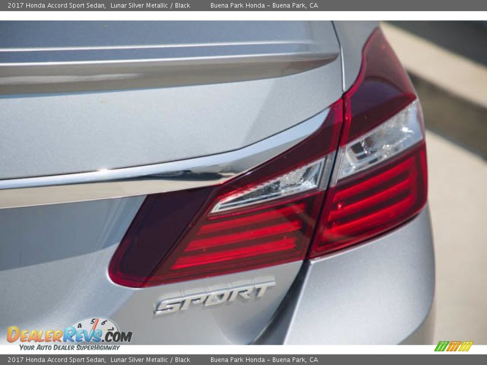 2017 Honda Accord Sport Sedan Lunar Silver Metallic / Black Photo #11