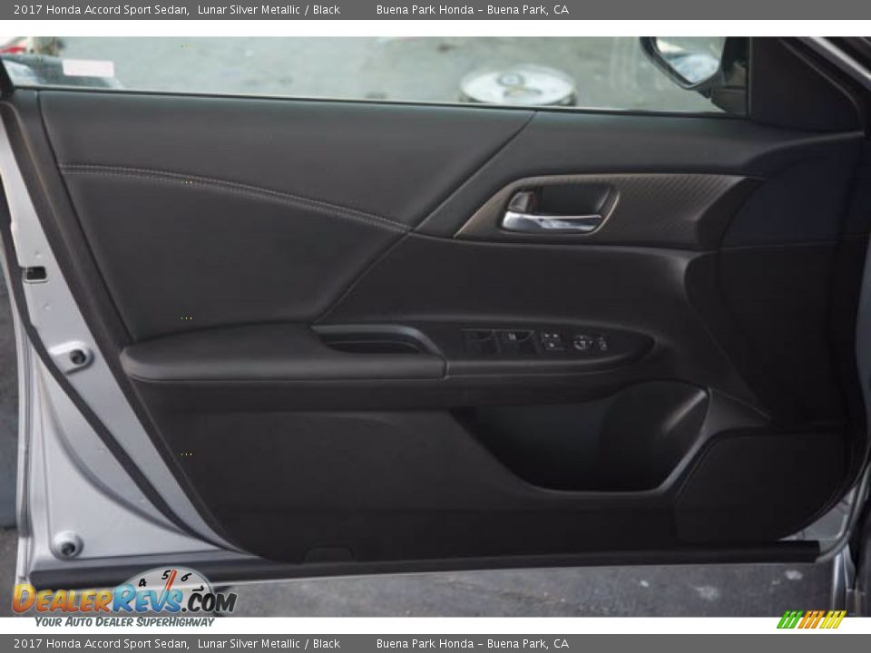 2017 Honda Accord Sport Sedan Lunar Silver Metallic / Black Photo #24