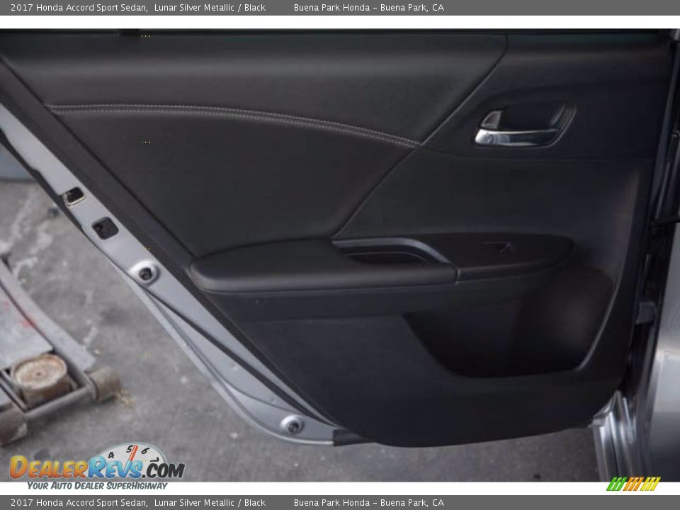 2017 Honda Accord Sport Sedan Lunar Silver Metallic / Black Photo #26