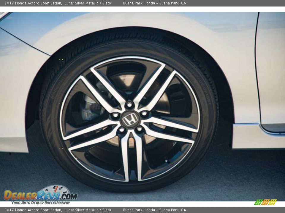 2017 Honda Accord Sport Sedan Lunar Silver Metallic / Black Photo #33