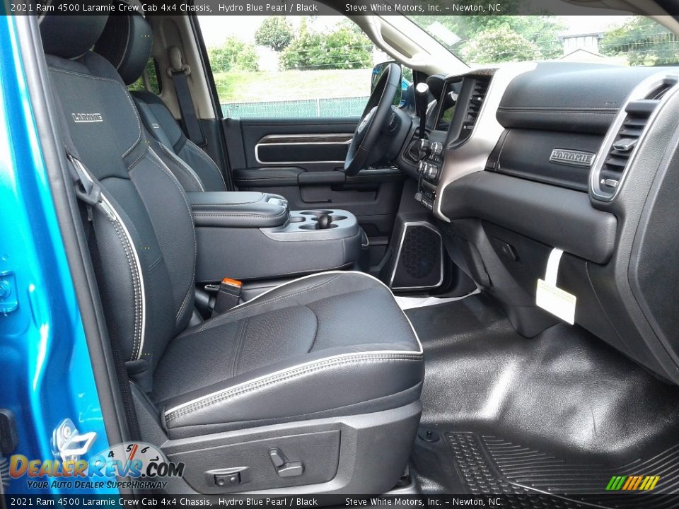 2021 Ram 4500 Laramie Crew Cab 4x4 Chassis Hydro Blue Pearl / Black Photo #17