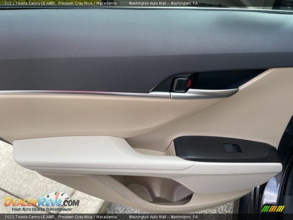 2021 Toyota Camry LE AWD Predawn Gray Mica / Macadamia Photo #28