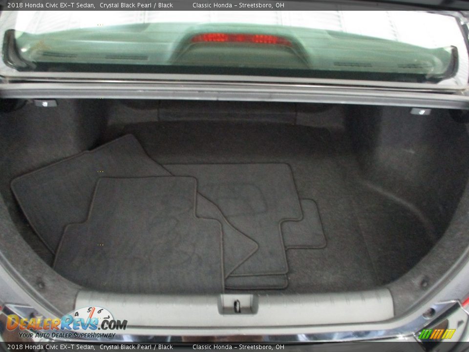 2018 Honda Civic EX-T Sedan Trunk Photo #12