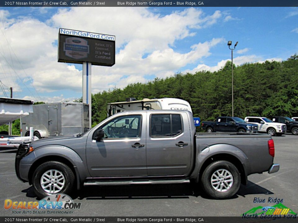 2017 Nissan Frontier SV Crew Cab Gun Metallic / Steel Photo #2