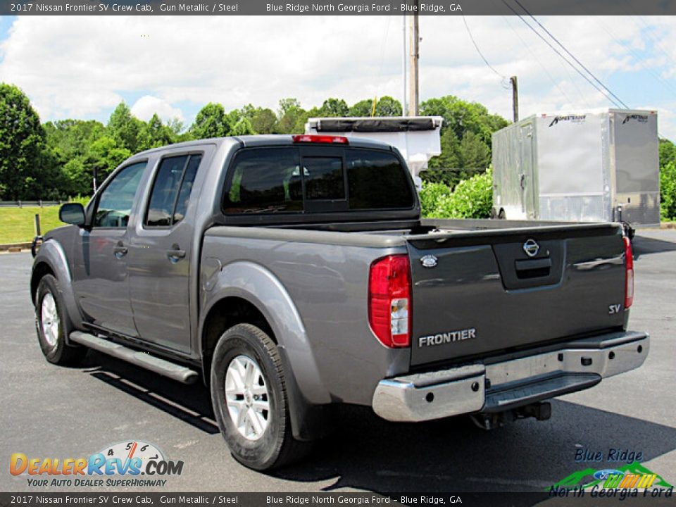 2017 Nissan Frontier SV Crew Cab Gun Metallic / Steel Photo #3