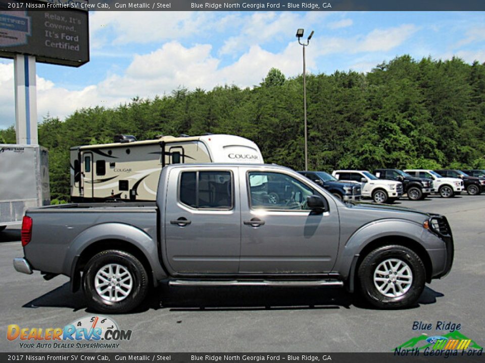 2017 Nissan Frontier SV Crew Cab Gun Metallic / Steel Photo #6