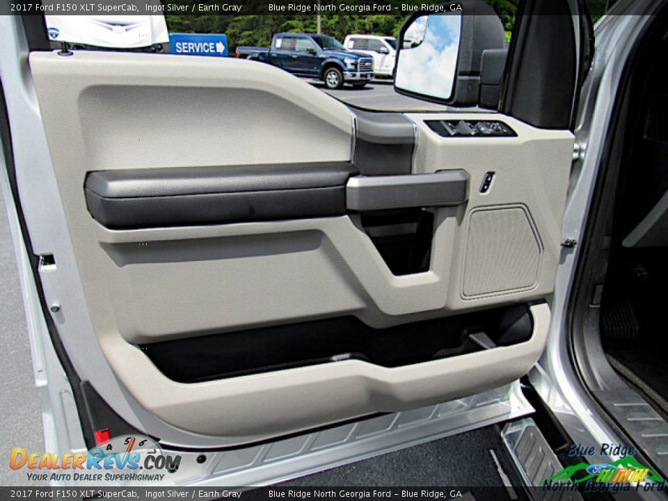 Door Panel of 2017 Ford F150 XLT SuperCab Photo #10