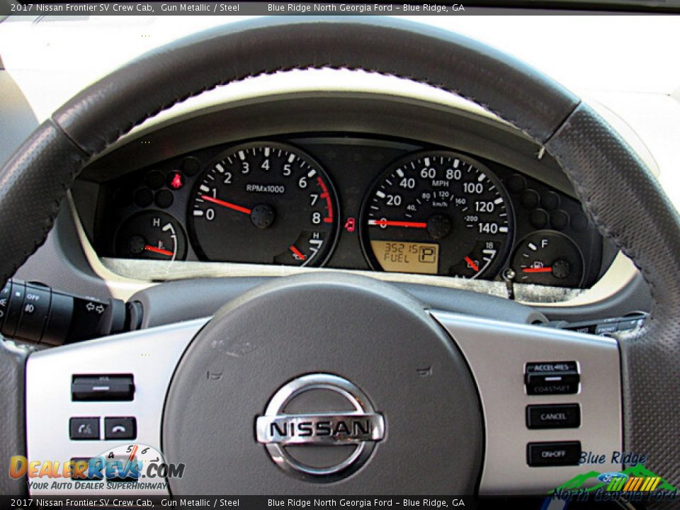 2017 Nissan Frontier SV Crew Cab Gun Metallic / Steel Photo #17