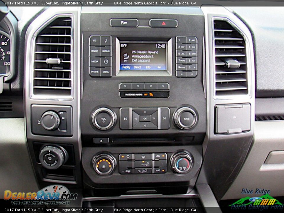 Controls of 2017 Ford F150 XLT SuperCab Photo #19