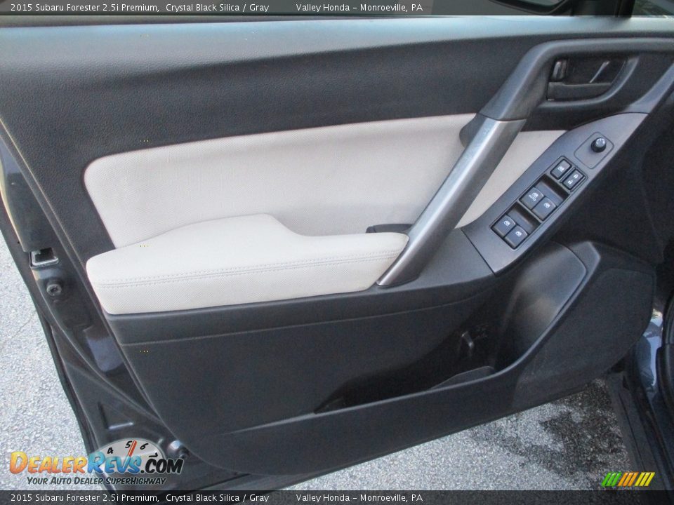 2015 Subaru Forester 2.5i Premium Crystal Black Silica / Gray Photo #10