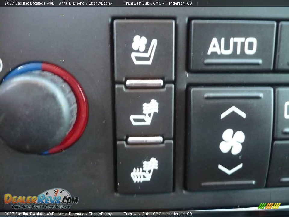 2007 Cadillac Escalade AWD White Diamond / Ebony/Ebony Photo #26