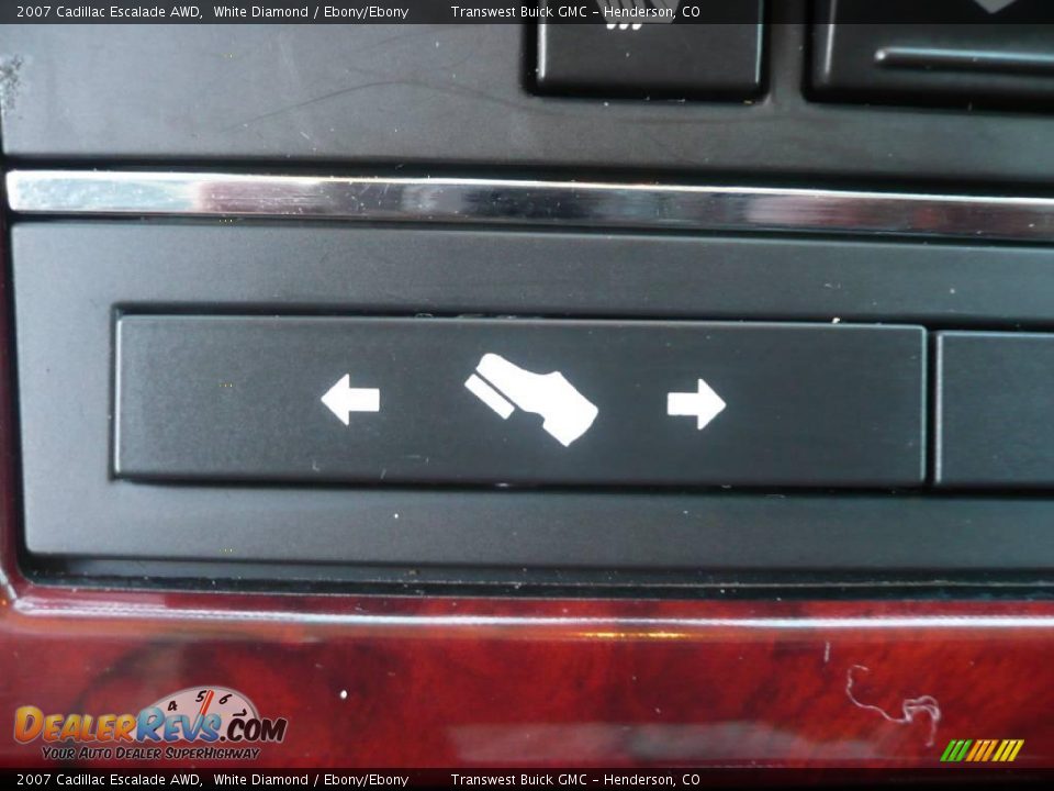 2007 Cadillac Escalade AWD White Diamond / Ebony/Ebony Photo #27