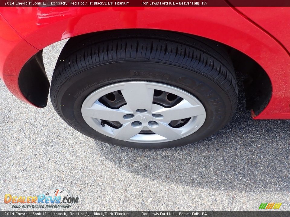 2014 Chevrolet Sonic LS Hatchback Wheel Photo #9