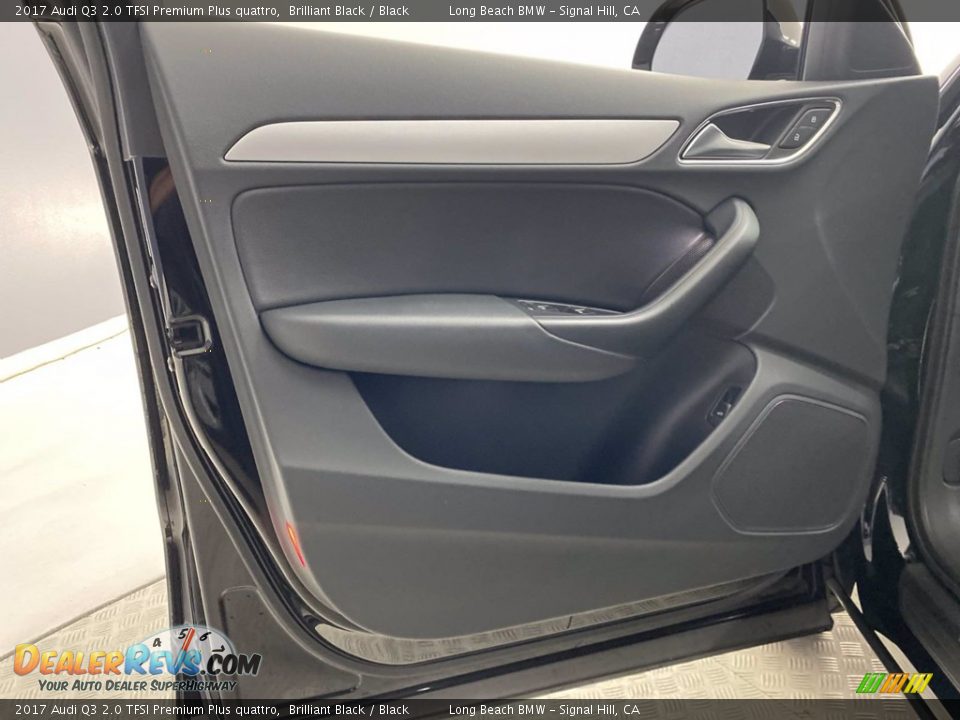 Door Panel of 2017 Audi Q3 2.0 TFSI Premium Plus quattro Photo #13