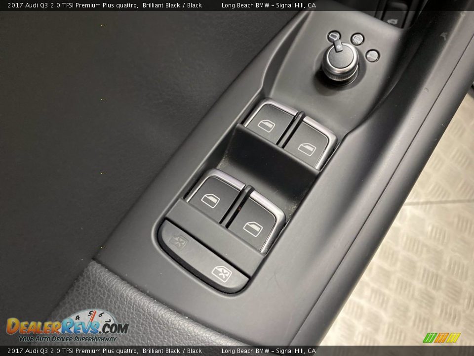 Controls of 2017 Audi Q3 2.0 TFSI Premium Plus quattro Photo #14