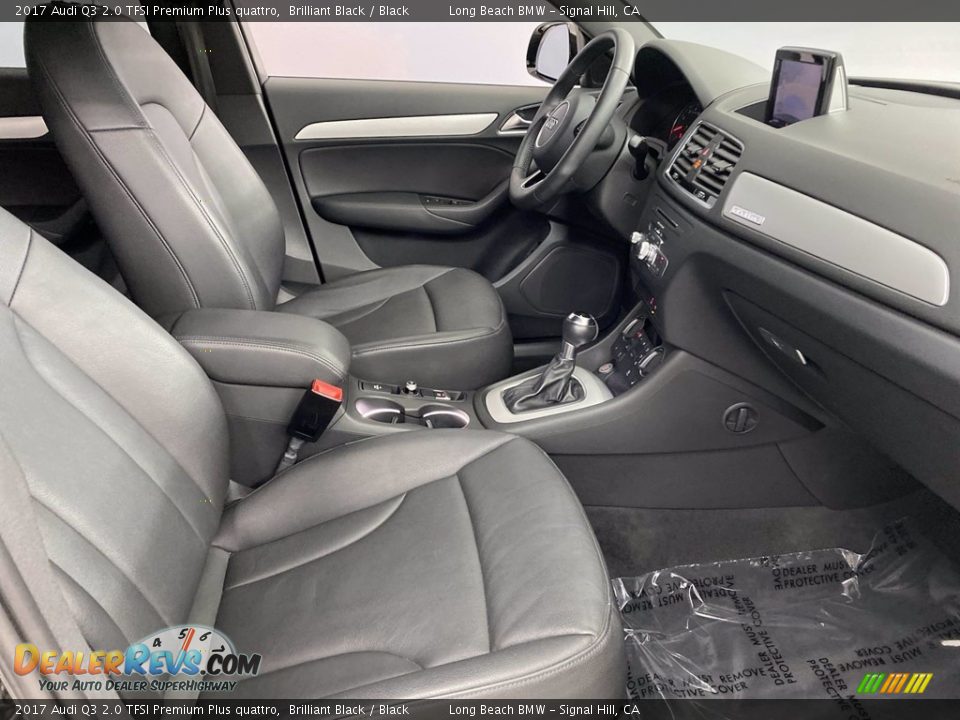 Front Seat of 2017 Audi Q3 2.0 TFSI Premium Plus quattro Photo #32